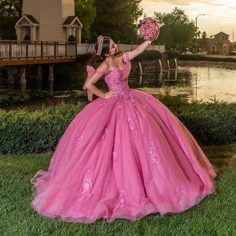 newMessage Haute Couture, Fusia Pink Quince Dress, Dark Pink Quince Dress, Magenta Quinceanera Dresses, Hot Pink Quince Dress, Dark Pink Quinceanera Dresses, Quincenera Dress, Hot Pink Quinceanera Dresses, Sweet 16 Gowns