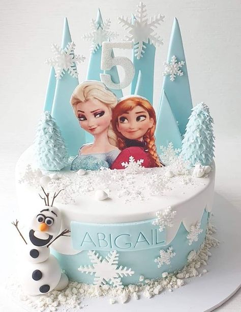 Elsa Birthday Cake, Pastel Frozen, Frozen Birthday Party Cake, Frozen Themed Birthday Cake, Frozen Birthday Party Decorations, 4de Verjaardag, Elsa Birthday Party, Bolo Frozen, Frozen Theme Cake