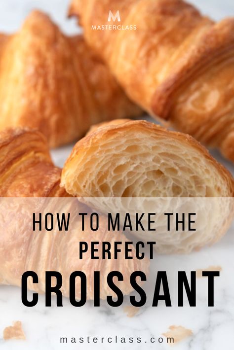 Croissant Nutella, Easy Croissant Recipe, Crossiant Recipes, Croissant Recipes, Crossant Recipes, Making Croissants, French Croissant, Mini Croissant, Homemade Croissants