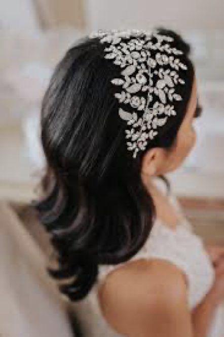 Wedding Day Hair Accessories – Wedding Estates Hair Accessories Tiara, Be Flexible, Gold Headpiece, Bride Headpiece, Headpiece Hairstyles, Boutique Couture, Have Inspiration, Bridal Headpiece, Wedding Headband