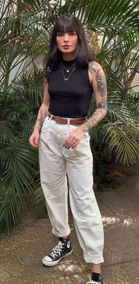 Lesbian Outfits Aesthetic, Masc Femme Fashion, Masc Lesbian Outfits, Masc Summer Outfits, Mode Queer, Queer Outfits, Masc Lesbian, Old Celebrities, Lesbian Outfits