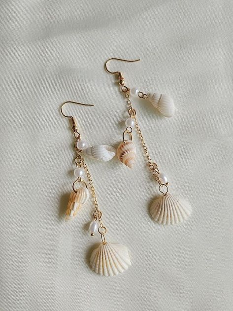 Real Seashell Jewelry, Real Shell Jewelry, Shell Pearl Earrings, Earrings With Shells, Diy Jewelry Set Ideas, Diy Mermaid Jewelry, Sea Shell Earrings Diy, Beachy Beaded Jewelry, Shell Dangle Earrings