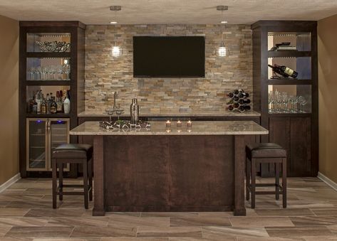 Contemporary Home Bar Designs, Contemporary Home Bar, Basement Bar Remodel, Basement Bar Area, Spaces Interior Design, Bar Design Ideas, Home Bar Plans, Basement Bar Plans, Home Wet Bar