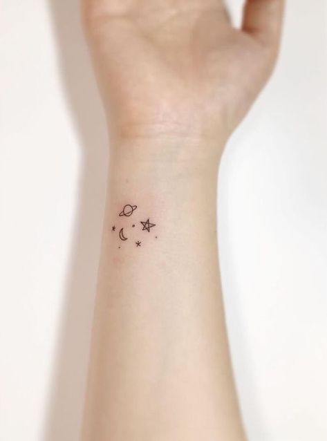 Small Galaxy Tattoo Ideas, Tiny Stars Tattoo Wrist, Moon And Planets Tattoo, Planet And Stars Tattoo, Stars And Planets Tattoo, Mini Tattoos Moon And Stars, Cute Mini Tattoos, Scene Tattoo, Tattoo Diy