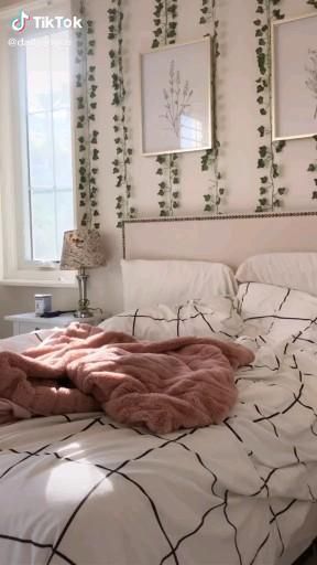 bedroom decor Redecorate Bedroom Dreamy Room Girl Bedroom Decor Room Ideas Bedroom Cozy Room Do Teens Room, Dekorasi Kamar Tidur, Pinterest Room Decor, Redecorate Bedroom, Cozy Room Decor, Teen Bedroom Decor, Dreamy Room, Girl Bedroom Decor, Room Design Bedroom