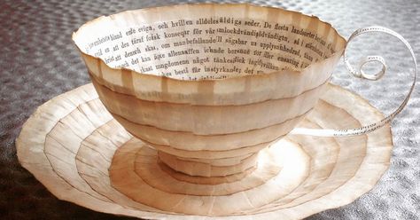 Old Books Repurposed Into Paper Cups And Saucers By Cecilia Levy | Bored Panda Recycled Paper Art, Paper Tea Cups, Paper Book, Paper Artist, Paper Sculpture, Old Books, Altered Books, Book Page, Paper Cup