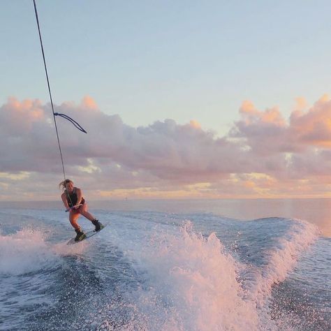 Wakeboarding Girl, Kate Davies, On The Ocean, Water Photography, Photos Tumblr, Pink Sunset, Water Skiing, Summer Bucket Lists, Summer Bucket