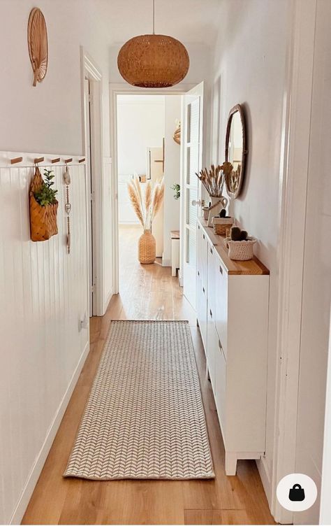 Narrow Corridor Ideas Small Spaces, Corridor Design Home Entrance Halls, Small Corridor Design, Narrow Hallway Decorating Entrance, Narrow Corridor Ideas, Narrow Entrance Hall Ideas, Small Hallway Ideas Entrance Halls, Flat Hallway, Small Entryway Ideas Narrow Hallways