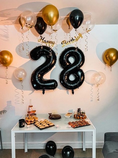 Decoration For Mens Birthday, Decoration For Man Birthday, 28 Birthday Party Ideas For Him, Small Birthday Decorations Simple Men, Simple Birthday Decoration For Men, Birthday For Men Decorations, Bday Decorations At Home, Simple Birthday Decorations For Men Diy, Birthday Decor Ideas For Men