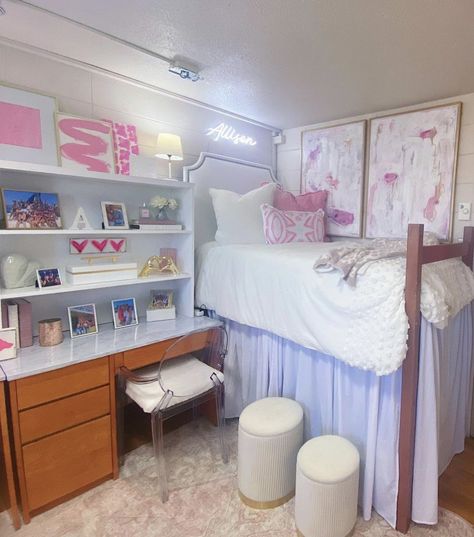 Purple And White Dorm Room Ideas, Light Purple Dorm Room Ideas, Pink And Purple Dorm, Pink And Purple Dorm Room Ideas, Uiuc Dorm, Purple Dorm Room Ideas, Purple Dorm Room, Purple Dorm Rooms, Collage Dorm Room