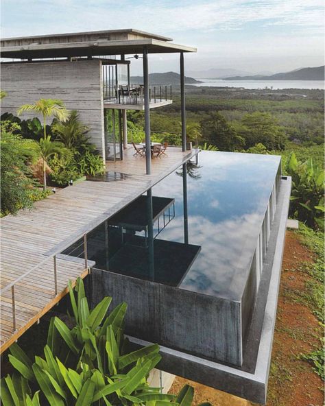 This suspended pool is one we are seriously coveting. We can't imagine anything more comforting than admiring these spectacular views while contemplating a good life. #weylandts #weylandtshome #goodliving #inspiration #architecture House Concept, Hillside House, Concrete House, Hus Inspiration, Design Exterior, Pool Design, Outdoor Swimming, Style At Home, Pool Spa