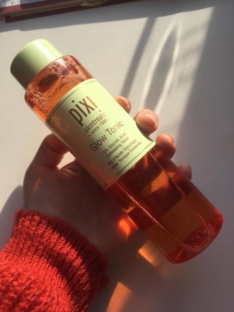 Should I use Pixi Glow Tonic? - Helena Shakespeare MUA Pixie Glow Tonic, Get Rid Of Hyperpigmentation, Pixi Makeup, Pixie Makeup, Pixi Glow Tonic, Ideal Makeup, Selfcare Skincare, Face Skincare, Exfoliating Pads