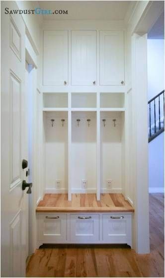 Little Things Not To Forget When Building…! | Building a House... What Not to Forget! Vstupná Hala, Built In Lockers, Mudroom Lockers, Bench Plans, Laundry Mud Room, Hus Inspiration, Teds Woodworking, Cubbies, Built Ins