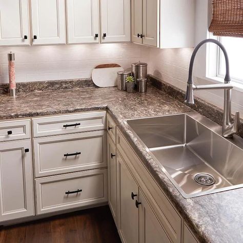 Kitchen Cabinets And Backsplash, Brown Granite Countertops, Cream Kitchen Cabinets, Laminate Countertop, Brown Laminate, Cream Cabinets, Cream Kitchen, Laminate Kitchen, Granite Countertops Kitchen