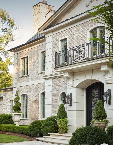 Atlanta Homes And Lifestyles, Classic House Exterior, French Style Homes, French Home, Atlanta Homes, Exterior Ideas, Mediterranean Homes, Dream House Exterior, French House