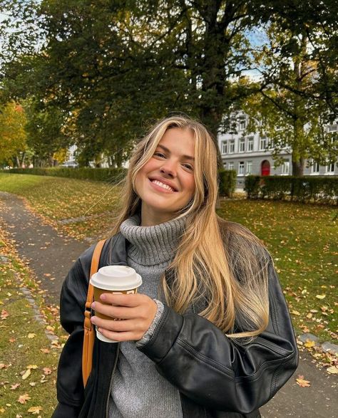 Autumn Instagram, Autumn Fits, Neue Outfits, Fall Inspo, Fall Photoshoot, Fall Fits, Fall Pictures, Winter Fits, Favorite Season