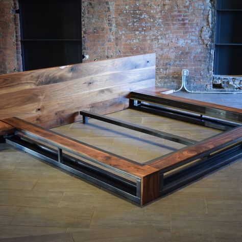 Industrial Bed Frame, Industrial Bedroom Furniture, Industrial Bed, Steel Bed Design, Urban Industrial Decor, Steel Furniture Design, Steel Bed Frame, Diy Platform Bed, Welded Furniture