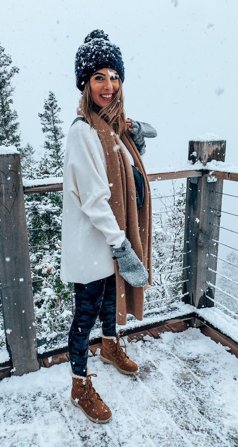 Must Have Affordable Winter Outfits from The Lo Meyer Blog Winter Gear Outfits, Womens Cozy Winter Outfits, Winter Lodge Outfits, Idaho Winter Outfits, Tennessee Winter Outfits, Montana Winter Outfits, Park City Utah Winter Outfits, Cabin Outfit Winter, Denver Outfits