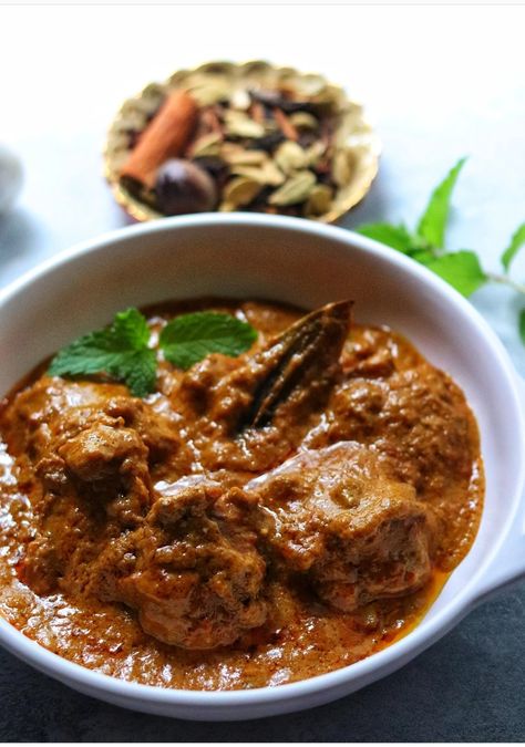 Kashmiri Mutton Preparation Cashew Gravy, Chicken Dum Biryani Recipe, Kurma Recipe, List Of Spices, Dum Biryani, Biryani Recipe, Slow Cooking, Slow Cooked, Indian Cooking