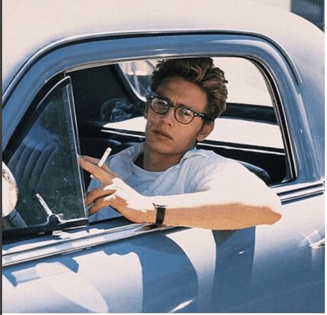 tv movie 49 Celebs Who Nailed The Whole #TBT Thing In 2016 tv movie James Franco James Dean, Don Murray, Car Poses, Ali Larter, James Franco, Richard Avedon, Actrices Hollywood, Marlon Brando, James Dean