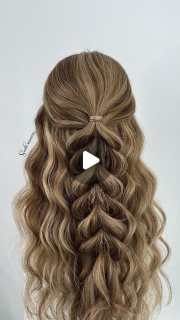 Simple Prom Hair, Short Homecoming Hair, Prom Hair Down, Beautiful Braided Hair, Fall Hair Color For Brunettes, Homecoming Hairstyles Updos, Lob Hairstyle, Prom Hairstyles For Long Hair, Homecoming Hair Down