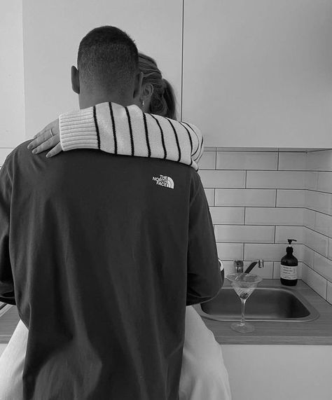 Couple Moving In Together Aesthetic, Black Boyfriend White Girlfriend, Liz Tomforde, Mixed Race Couple, The Right Move, Black Boyfriend, Sports Romance, Aesthetic Couple, Black Love Couples