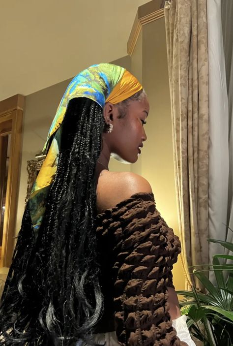 Women Aesthetic Dark, Devine Goddess, Black Women Aesthetic, Headwrap Hairstyles, Head Wrap Styles, Hair Scarf Styles, Video Tiktok, Head Scarf Styles, Girls Braids