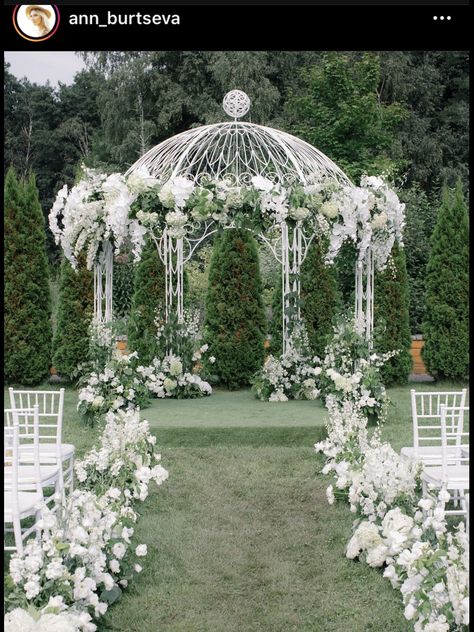 Fall Aesthetic Decor, Fall Room Inspiration, Gazebo Wedding Ceremony, Fall Room Decor Ideas, Gazebo Wedding Decorations, Chuppah Flowers, Fall Room, Metal Wedding Arch, Fall Room Decor