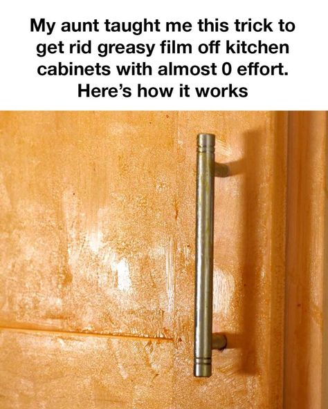 Cabinet Cleaner, Cleaning Grease, Homemade Cleaning Recipes, Grease Cleaner, Grandma Cooking, Old Cabinets, Household Cleaning Tips, Cleaning Recipes, Family Kitchen