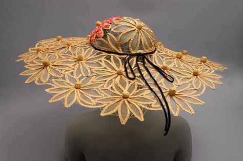 Straw Hat with daisies and black velvet ribbon designed by G. Howard Hodge, 1950 Fascinator Hats Diy, Philadelphia Museum Of Art, Diy Hat, Millinery Hats, Hat Ideas, Fancy Hats, Love Hat, Fascinator Hats, Derby Hats