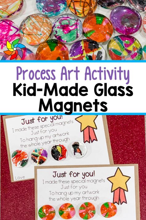 Preschool teachers are always looking for the perfect kid-made gifts. These are the perfect keepsake present at holiday time, for Valentine’s Day, for Mother’s Day and Father’s Day. This perfect gift has to be cute, meaningful, and easy enough for a classroom of young children to make. These kid-made glass magnets are the perfect option for any time of year! Preschool Moms Day Gifts, Mother’s Day Preschool Keepsake, Parent Gift From Toddler, Family Day Gifts From Kids, Preschool Director Gifts, Preschool Holiday Crafts For Parents, Holiday Gifts Preschoolers Can Make, Easy Gifts For Parents From Students, Mother’s Day Presents From Students