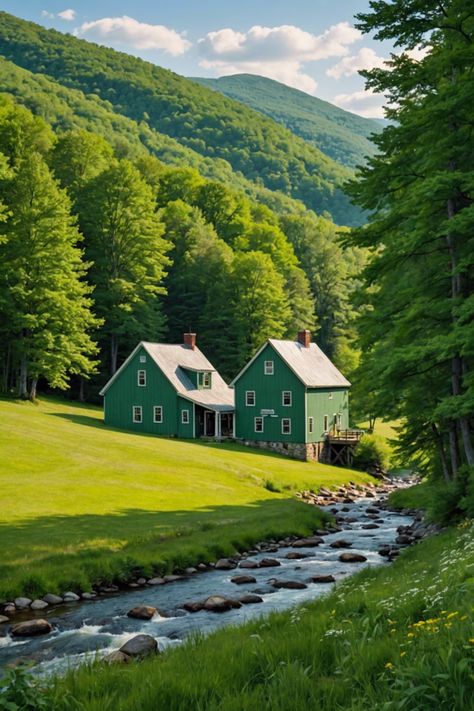 Art in the Green Mountains: Discovering Vermont's Artistic Side Vermont Spring, Vermont Forest, Vermont Aesthetic, Green Mountains Vermont, Vermont Landscape, Vermont Summer, Outdoor Murals, Southern Vermont, Vermont Mountains