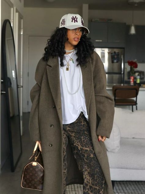 WCFCX STUDIO Tan Leopard Jeans … curated on LTK Casual Everyday Outfits Winter, Leopard Print Fall Outfit, Pattern Jacket Outfit, Winter Dress Formal Outfit, Artist Street Style, All White Outfit Street Style, Gray And Cream Outfit, Black Women Fashion Outfits, Cute Home Outfits Women