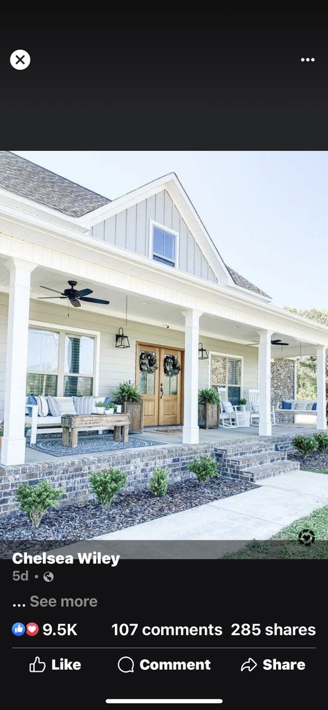 Big Front Porches, Brick Porch, Inspiring Homes, House Front Porch, Farmhouse Designs, Porch Columns, Renovation Inspiration, Farmhouse Front Porches, Front House