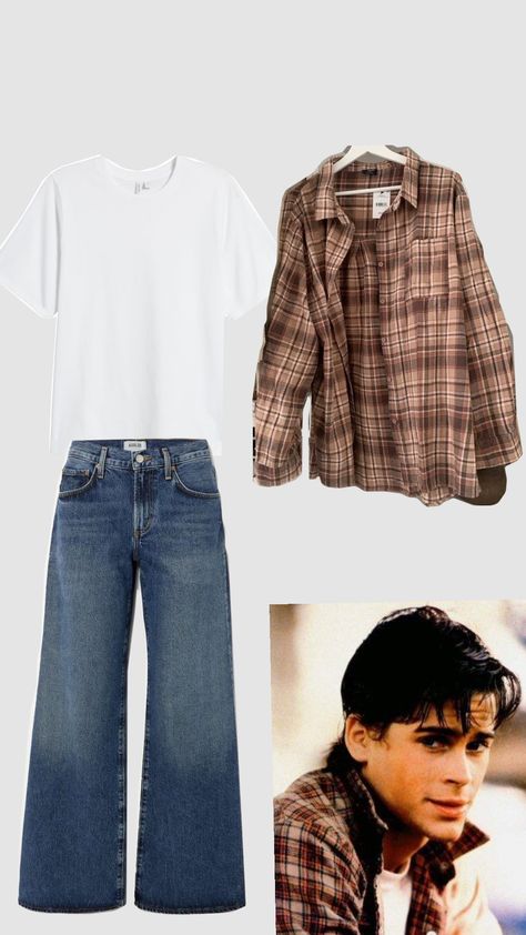 Sodapop Curtis as an outfit #sodapopcurtis #theoutsiders #theoutsiders1983 Soc And Greasers Outfits, Ponyboy Curtis Inspired Outfit, Greaser Outfit The Outsiders, Outsiders Halloween Costume, Outsiders Outfits Greaser, Outsiders Sodapop Shower Scene, The Outsiders Middle Finger, The Outsiders Halloween Costumes, The Outsiders Birthday Party