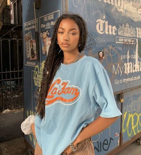 Lame Cobain Instagram, Lame Cobain, Dorcas Meadowes, Beautiful Photoshoot Ideas, Black Femininity, Aesthetic People, Pretty Selfies, Beautiful Black Women, Her Style