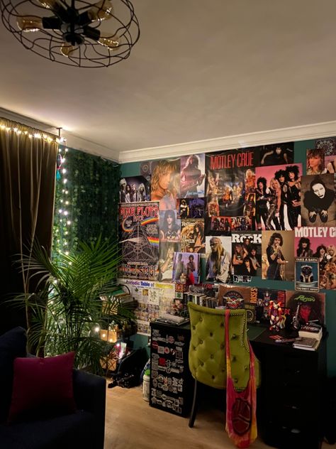 Rock N Roll Aesthetic Decor, Greenroom Aesthetic, Rockstar House Aesthetic, Glam Rock Bedroom, Rockstar Bedroom Aesthetic, Rock Bedroom Aesthetic, Rock Aesthetic Room, Rock N Roll Aesthetic Bedroom, Rock And Roll Bedroom