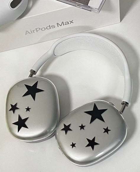 Fone Apple, Headphone Decoration, Airpod Max, Cute Headphones, Grunge Accessories, Apple Headphone, Chloe Walsh, Grunge Dress, Airpods Max