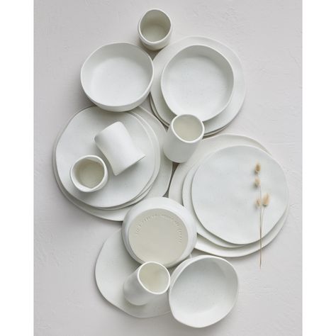 Stone by Mercer Project Hekonda Deboss Stoneware Dinnerware Set - Bed Bath & Beyond - 37261802 Ceramic Dishes Design, White Dinnerware Set, Plates And Bowls Set, Modern Dinnerware, Beige Ceramic, Stoneware Dinnerware Sets, Stoneware Dishes, White Dinnerware, Luxury Dinnerware