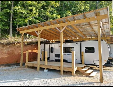 Trailer Roof Ideas, Camper Shed Ideas, Rv Lean To, Lean To For Camper, Permanent Camper Site Ideas Entryway, Rv Roof Deck, Rv Lean To Cover, Camper Shed With Porch, Diy Rv Carport Cheap