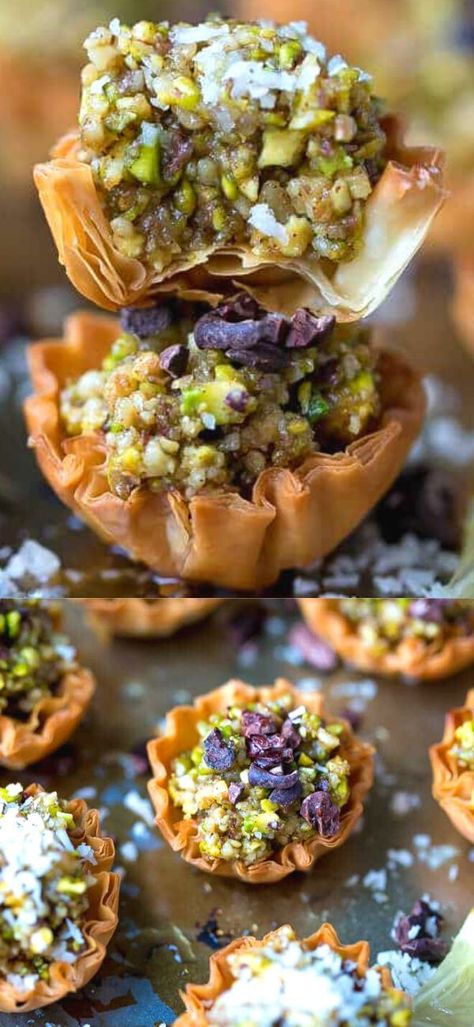 Middle Eastern Party Food Ideas, Middle East Dessert Recipes, Persian Baklava Recipe, Arabic Deserts Recipes, Middle Eastern Recipes Desserts, Middle Eastern Party Food, Middle East Dessert, Persian Desserts Recipes, Middle Eastern Cookies