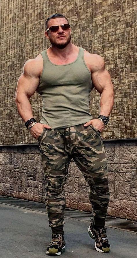 Open To Receive, Strong Guy, Salman Khan Photo, Heavy Weight Lifting, Bodybuilders Men, Heavy Weights, Big Muscles, Big Guys, Muscle Growth