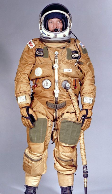 NASA's future plans look as ridiculous as the first spacesuit. Astronaut Fashion, Astronaut Suit, Apollo 1, Nasa Space Shuttle, Space Fashion, Neil Armstrong, Space Suit, Space Nasa, Protective Clothing