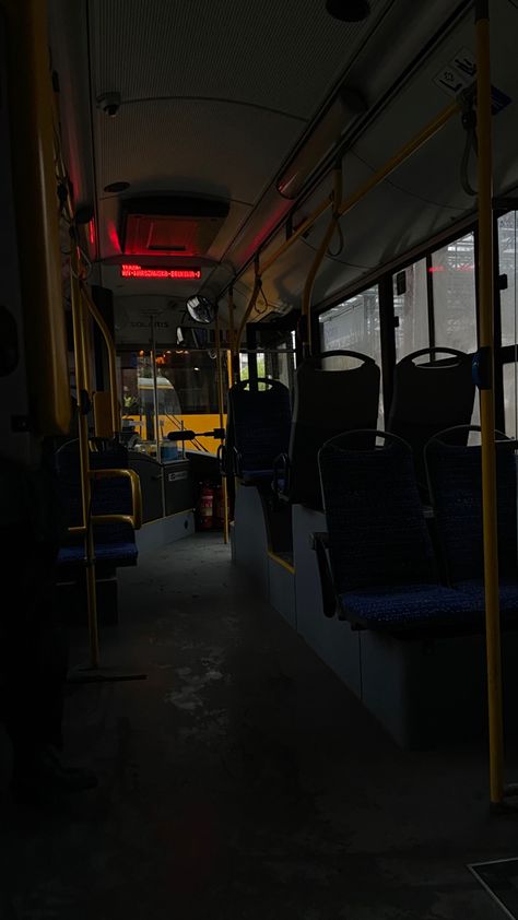 Bus Dark Aesthetic, Inspo For Writing, Raycore Aesthetic, Bus Photo Aesthetic, Neon Dark Aesthetic, Grunge City Aesthetic, Ciudad Aesthetic, Dark Neon Aesthetic, Pictures Dark Aesthetic