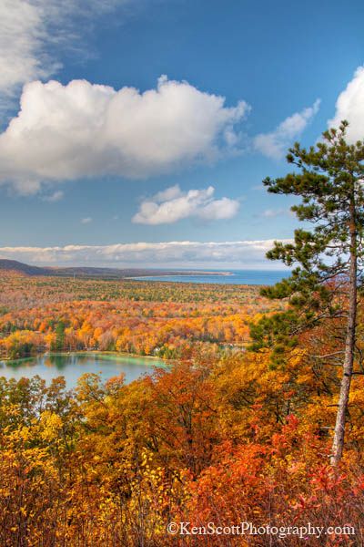 View of Glen Lake and Lake Michigan from Miller Hill in fall...My dream cabin would be on Glen Lake! Lake Michigan Fall, Glen Lake Michigan, Spring Lake Michigan, Michigan Scenery, Glen Arbor Michigan, Glen Lake, Fall In Michigan, Traverse City Mi, Glen Arbor