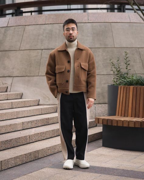 Tim Dessaint on Instagram: “Black, beige and brown really be my favorite color combo right now 👌” Brown Coat Outfit Men, Brown Jacket Outfit Men, Tim Dessaint, Westbrook Fashion, Brown Jacket Outfit, Brown Coat Outfit, Chinos Men Outfit, Coat With Scarf, Loft Outfits