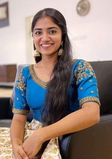 Malavika Malavika Manoj, Master Movie, Bollywood Posters, Instant Lifts, Malayalam Actress, Face Images, Photo To Video, India Beauty, Beautiful Smile