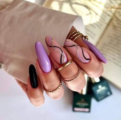 Lavender Nails With Black Design, Black Lavender Nails, Black Lilac Nails, Lavender Black Nails, Black Purple And Gold Nails, Purple And Black French Tip Nails, Black And Lilac Nails, Lilac And Black Nails, Black And Lavender Nails