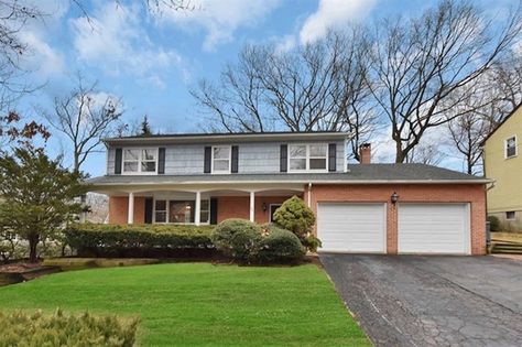 80s House Exterior, Black Brick House Exterior, Black Trim Exterior House, 1980s House, 80s House, White Exterior Houses, House Design Exterior, Suburban House, American Houses