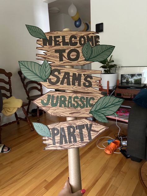 Park Decorations Birthday, Theme Park Signage, Dino Decorations Party, Jurassic Park Birthday Party Decorations, Dinosaur Party Ideas Decorations, Dinosaur Birthday Party Decorations Diy, Diy Dinosaur Decor Party Ideas, Jurassic Park Decorations, Dinasour Birthday Ideas